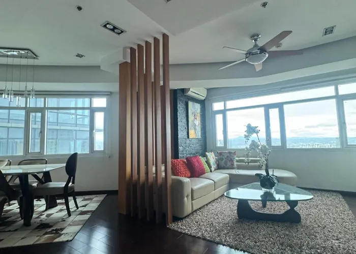 Apartahotel 4 Bedroom Luxury In Ortigas 4*